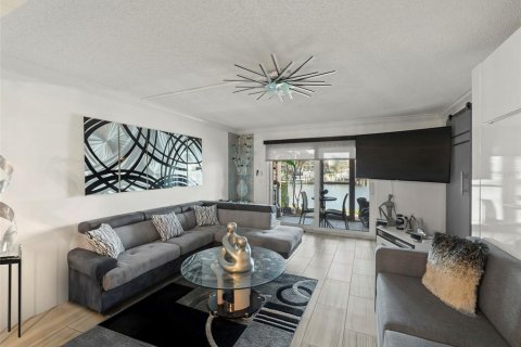 Condominio en venta en South Pasadena, Florida, 1 dormitorio, 85.93 m2 № 1437827 - foto 12