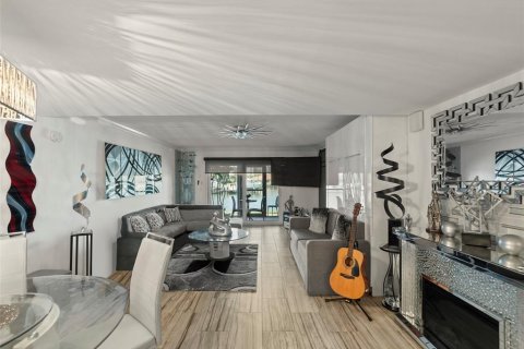 Condominio en venta en South Pasadena, Florida, 1 dormitorio, 85.93 m2 № 1437827 - foto 10