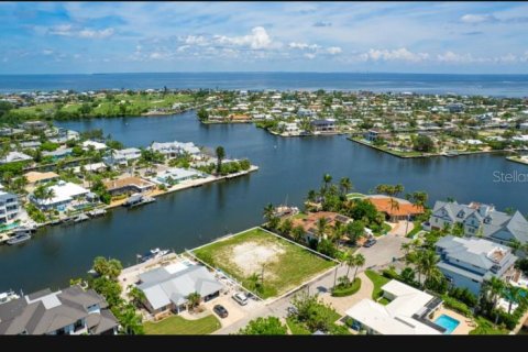 Terreno en venta en Holmes Beach, Florida № 1918756 - foto 10