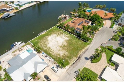 Terreno en venta en Holmes Beach, Florida № 1918756 - foto 12