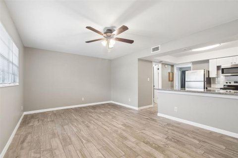 Appartement à louer à Tampa, Floride: 1 chambre, 74.32 m2 № 2097325 - photo 5