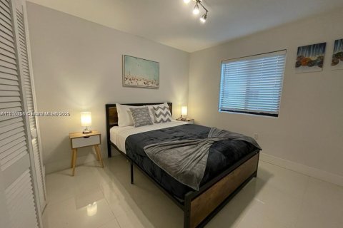 Propiedad comercial en venta en Miami, Florida № 2013112 - foto 6