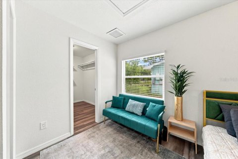 House in Saint Petersburg, Florida 3 bedrooms, 140.84 sq.m. № 2259019 - photo 20