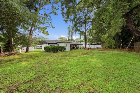 House in Saint Petersburg, Florida 3 bedrooms, 140.84 sq.m. № 2259019 - photo 6