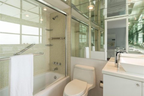 Condominio en venta en Pompano Beach, Florida, 3 dormitorios, 222.97 m2 № 2182561 - foto 29