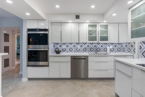 Condominio en venta en Pompano Beach, Florida, 3 dormitorios, 222.97 m2 № 2182561 - foto 13