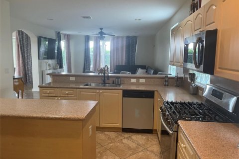 House in Wellington, Florida 5 bedrooms, 284.75 sq.m. № 2185706 - photo 2