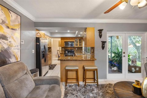 Villa ou maison à vendre à Miramar, Floride: 3 chambres, 140.65 m2 № 2055403 - photo 15