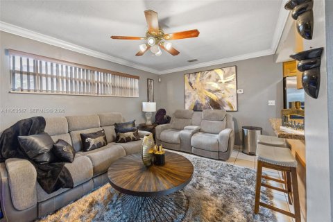 Villa ou maison à vendre à Miramar, Floride: 3 chambres, 140.65 m2 № 2055403 - photo 14