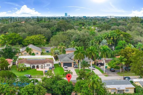 Villa ou maison à vendre à Miramar, Floride: 3 chambres, 140.65 m2 № 2055403 - photo 30