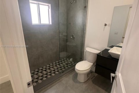 Villa ou maison à vendre à Fort Lauderdale, Floride: 4 chambres, 154.78 m2 № 1928733 - photo 13