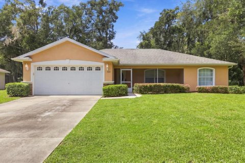 House in Inverness, Florida 2 bedrooms, 134.62 sq.m. № 2367403