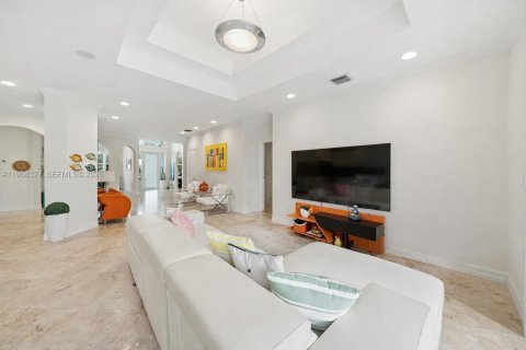 Casa en venta en North Bay Village, Florida, 3 dormitorios, 271.83 m2 № 2032196 - foto 10