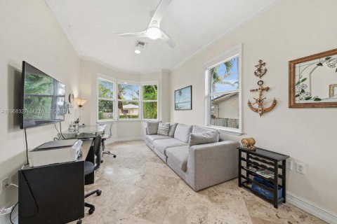 Casa en venta en North Bay Village, Florida, 3 dormitorios, 271.83 m2 № 2032196 - foto 27