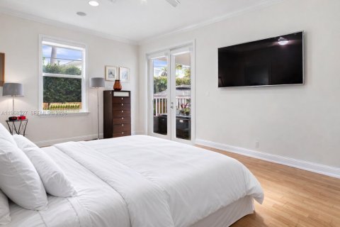 Casa en venta en North Bay Village, Florida, 3 dormitorios, 271.83 m2 № 2032196 - foto 17