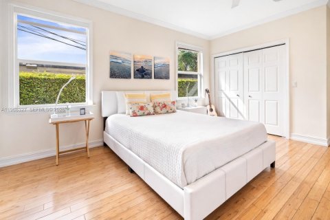 Casa en venta en North Bay Village, Florida, 3 dormitorios, 271.83 m2 № 2032196 - foto 24