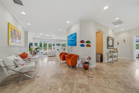 Casa en venta en North Bay Village, Florida, 3 dormitorios, 271.83 m2 № 2032196 - foto 8