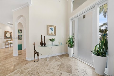 Casa en venta en North Bay Village, Florida, 3 dormitorios, 271.83 m2 № 2032196 - foto 4