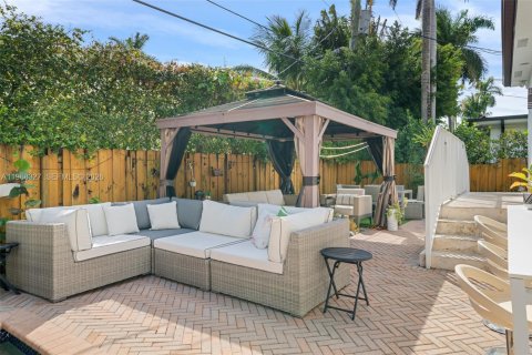 Casa en venta en North Bay Village, Florida, 3 dormitorios, 271.83 m2 № 2032196 - foto 30