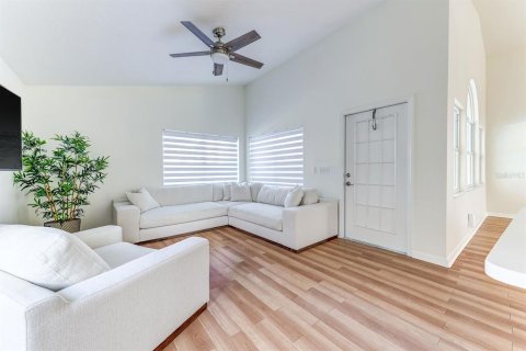 Casa en venta en Orlando, Florida, 3 dormitorios, 155.24 m2 № 2342095 - foto 16