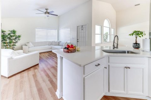 Casa en venta en Orlando, Florida, 3 dormitorios, 155.24 m2 № 2342095 - foto 14