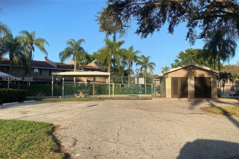 Adosado en alquiler en North Lauderdale, Florida, 2 dormitorios, 114.83 m2 № 1994904 - foto 27