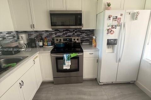 Townhouse in North Lauderdale, Florida 2 bedrooms, 114.83 sq.m. № 1994904 - photo 6