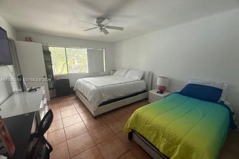 Townhouse in North Lauderdale, Florida 2 bedrooms, 114.83 sq.m. № 1994904 - photo 9