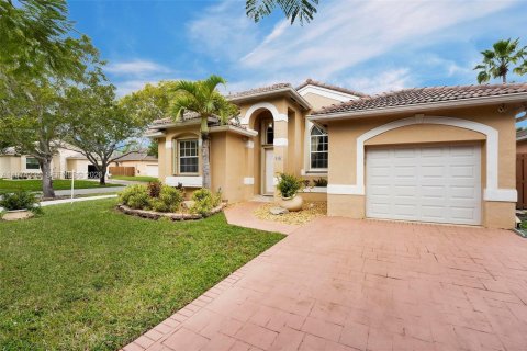 House in Palmetto Bay, Florida 3 bedrooms, 139.82 sq.m. № 2035992 - photo 4
