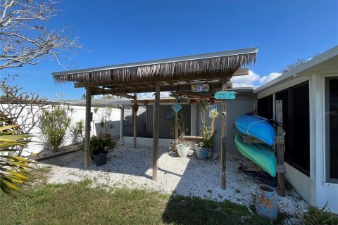 House in Hudson, Florida 2 bedrooms, 180.97 sq.m. № 1723083 - photo 21