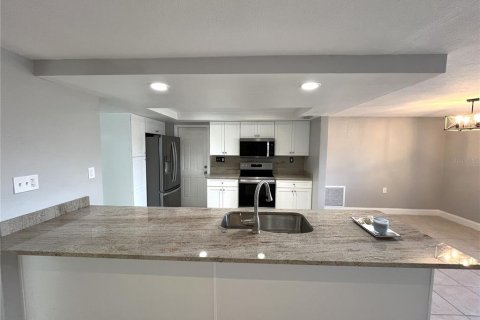 House in Hudson, Florida 2 bedrooms, 180.97 sq.m. № 1723083 - photo 10