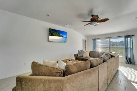 Villa ou maison à vendre à Port Charlotte, Floride: 4 chambres, 180.32 m2 № 2272873 - photo 7