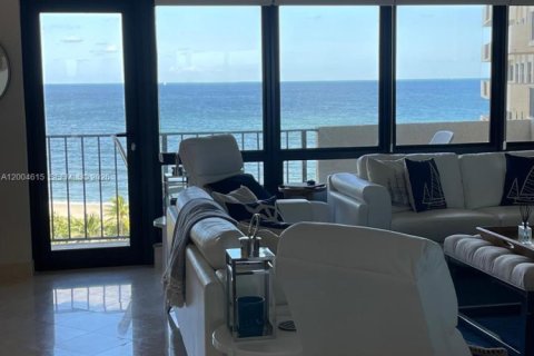 Condo in Lauderdale-by-the-Sea, Florida, 3 bedrooms  № 2068695 - photo 6