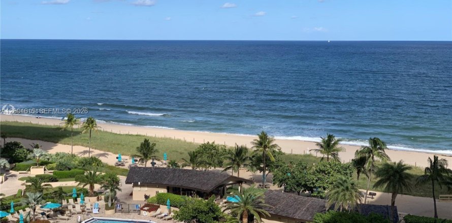 Condo in Lauderdale-by-the-Sea, Florida, 3 bedrooms  № 2068695