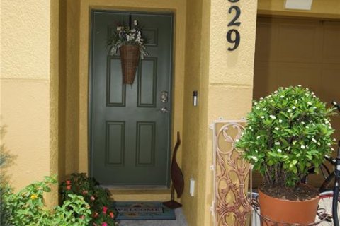 Townhouse in Lakewood Ranch, Florida 2 bedrooms, 101.45 sq.m. № 1847910 - photo 2