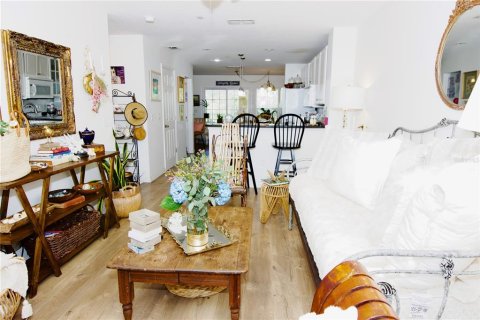 Townhouse in Lakewood Ranch, Florida 2 bedrooms, 101.45 sq.m. № 1847910 - photo 3