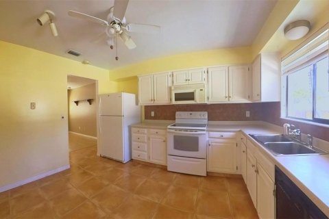 Villa ou maison à vendre à Lake Mary, Floride: 3 chambres, 150.13 m2 № 2418778 - photo 17