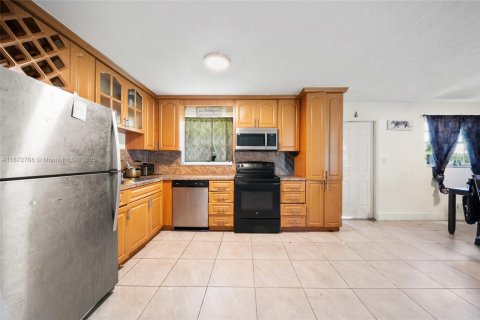 Купить виллу или дом в Майами, Флорида 4 спальни, 129.32м2, № 1898065 - фото 2