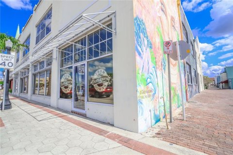 Commercial property in Lakeland, Florida 1546.82 sq.m. № 1886087 - photo 9