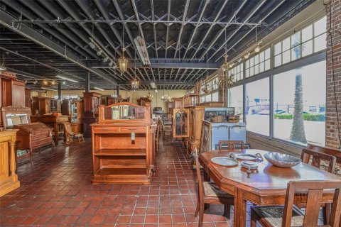 Commercial property in Lakeland, Florida 1546.82 sq.m. № 1886087 - photo 19