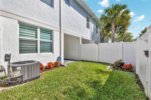 Touwnhouse à vendre à Deerfield Beach, Floride: 3 chambres, 166.02 m2 № 2407943 - photo 26