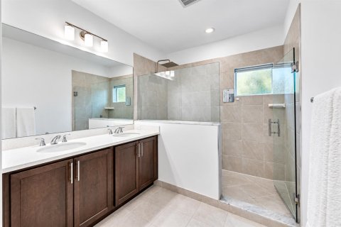 Touwnhouse à vendre à Deerfield Beach, Floride: 3 chambres, 166.02 m2 № 2407943 - photo 18