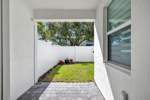 Touwnhouse à vendre à Deerfield Beach, Floride: 3 chambres, 166.02 m2 № 2407943 - photo 22