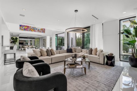 House in Bal Harbour, Florida 7 bedrooms, 573.11 sq.m. № 1817573 - photo 22