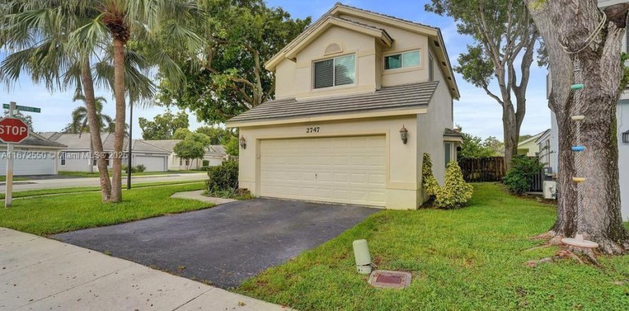 House in Davie, Florida 3 bedrooms, 155.05 sq.m. № 1922578