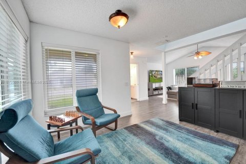 House in Davie, Florida 3 bedrooms, 155.05 sq.m. № 1922578 - photo 19