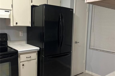 Condominio en alquiler en Pinellas Park, Florida, 2 dormitorios, 90.12 m2 № 2101762 - foto 5