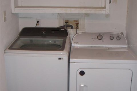 Condominio en alquiler en Pinellas Park, Florida, 2 dormitorios, 90.12 m2 № 2101762 - foto 17