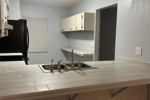 Condominio en alquiler en Pinellas Park, Florida, 2 dormitorios, 90.12 m2 № 2101762 - foto 6