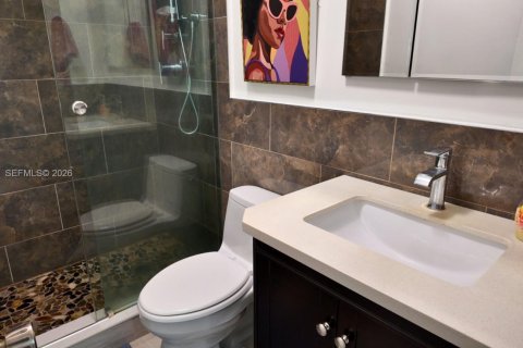 Снять в аренду кондоминиум в Форт-Лодердейл, Флорида 2 спальни, 102.19м2, № 2029671 - фото 19